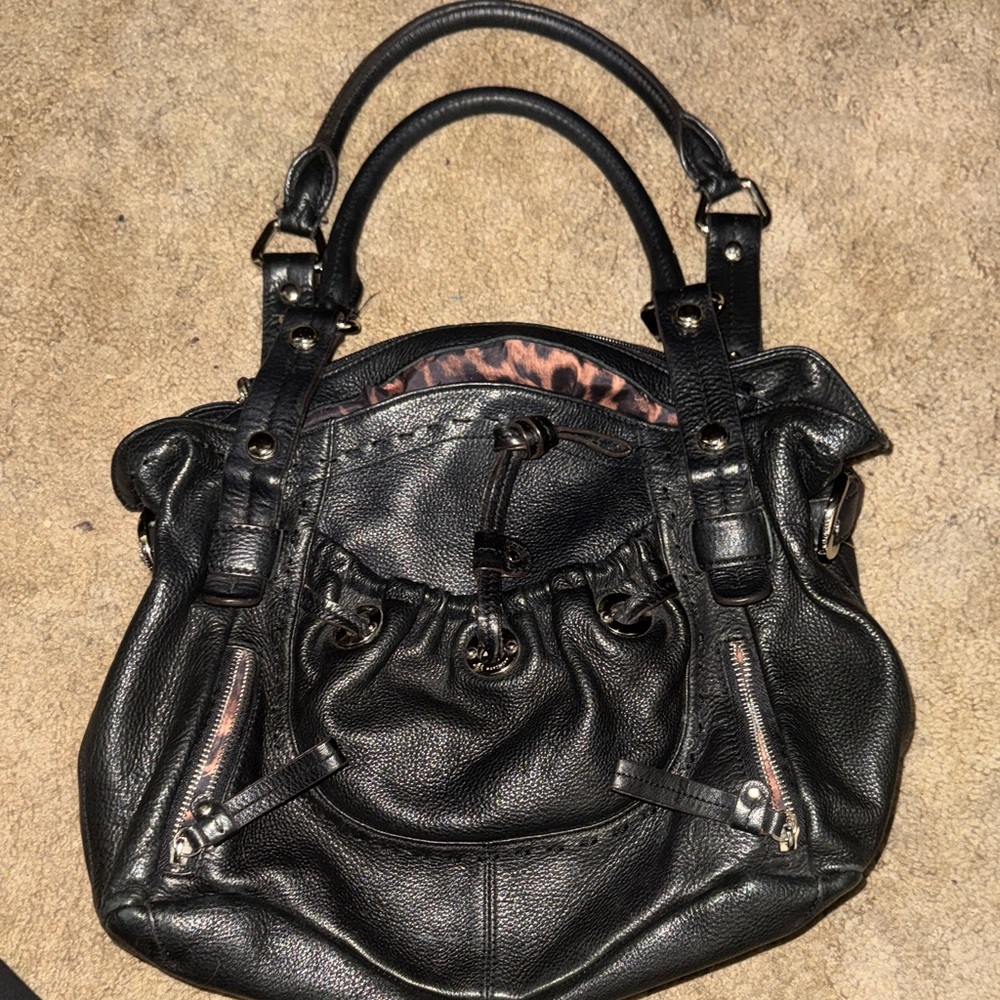 Elegant Black Leather Handbag